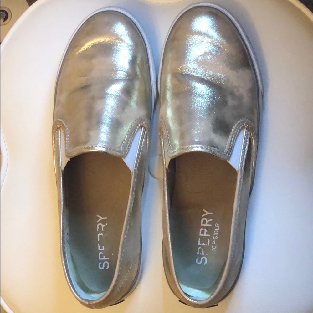🌼3/$20 Sperry slip ons size 8 with leather upper